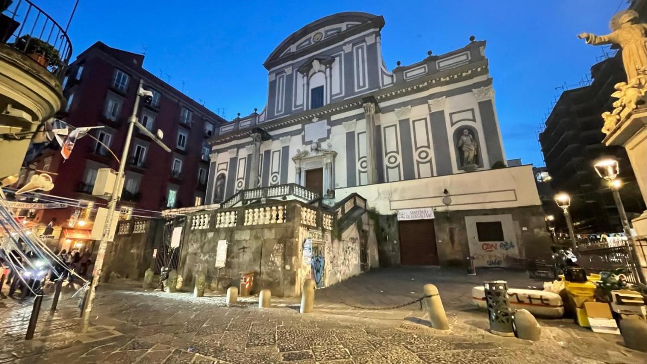 Il Basso Di Santa Sofia 나폴리 외부 사진